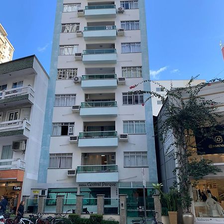 Apto Na Av Brasil Frente Ao Shopping,4Min Da Praia Balneário Camboriú Buitenkant foto